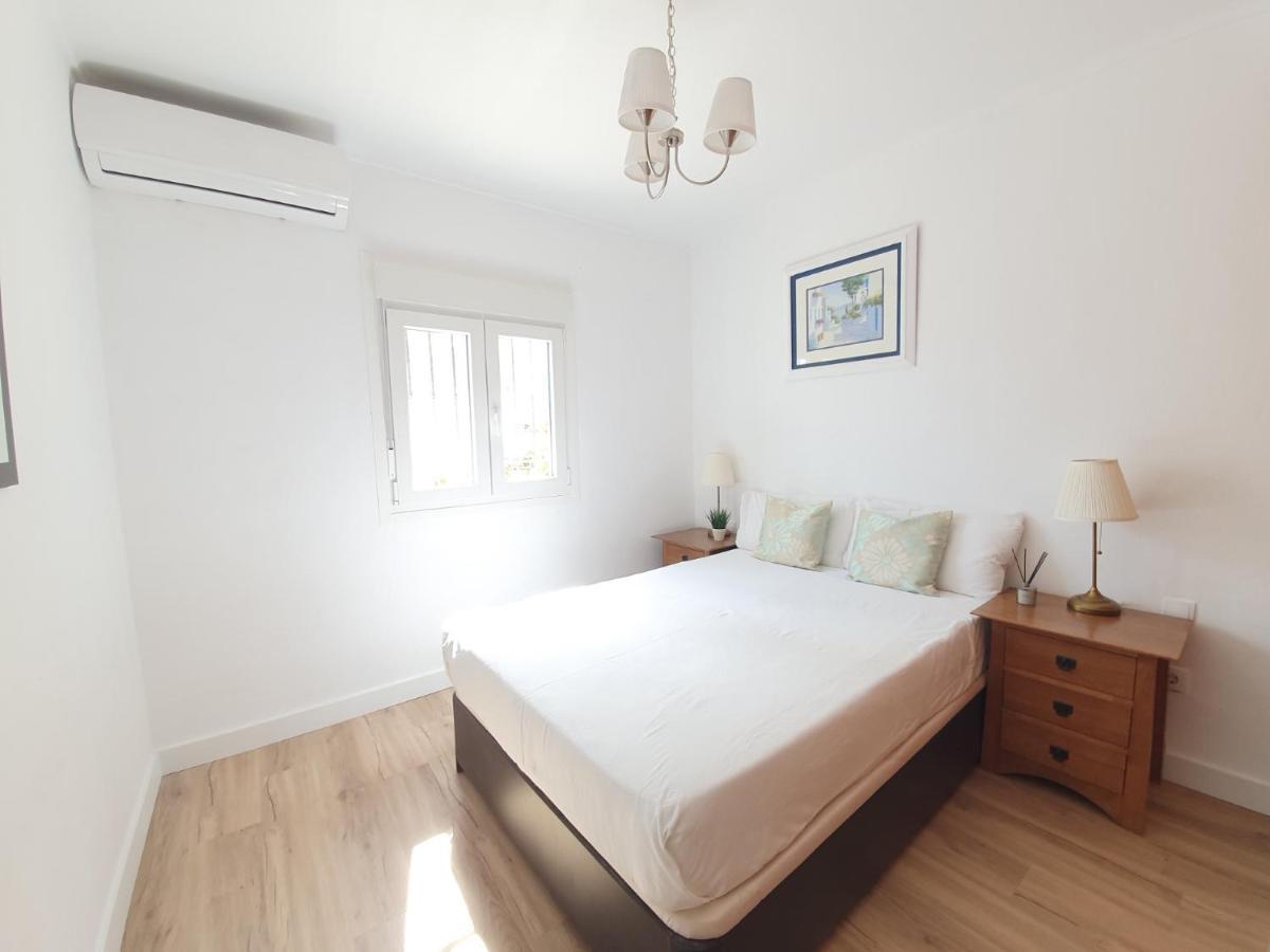 Beautiful 5 Bedroom Villa, Sea Views, Private Pool, Estepona Newly Refurbished ภายนอก รูปภาพ