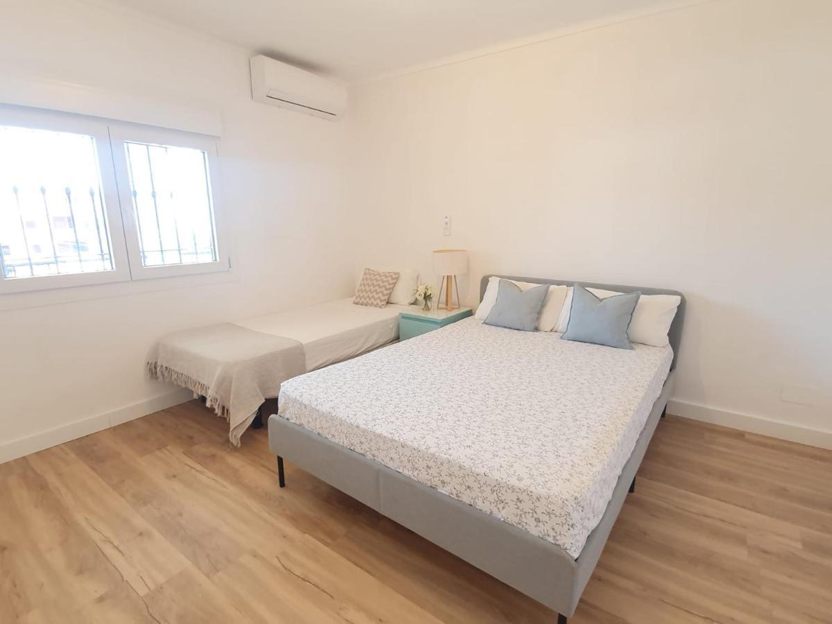 Beautiful 5 Bedroom Villa, Sea Views, Private Pool, Estepona Newly Refurbished ภายนอก รูปภาพ
